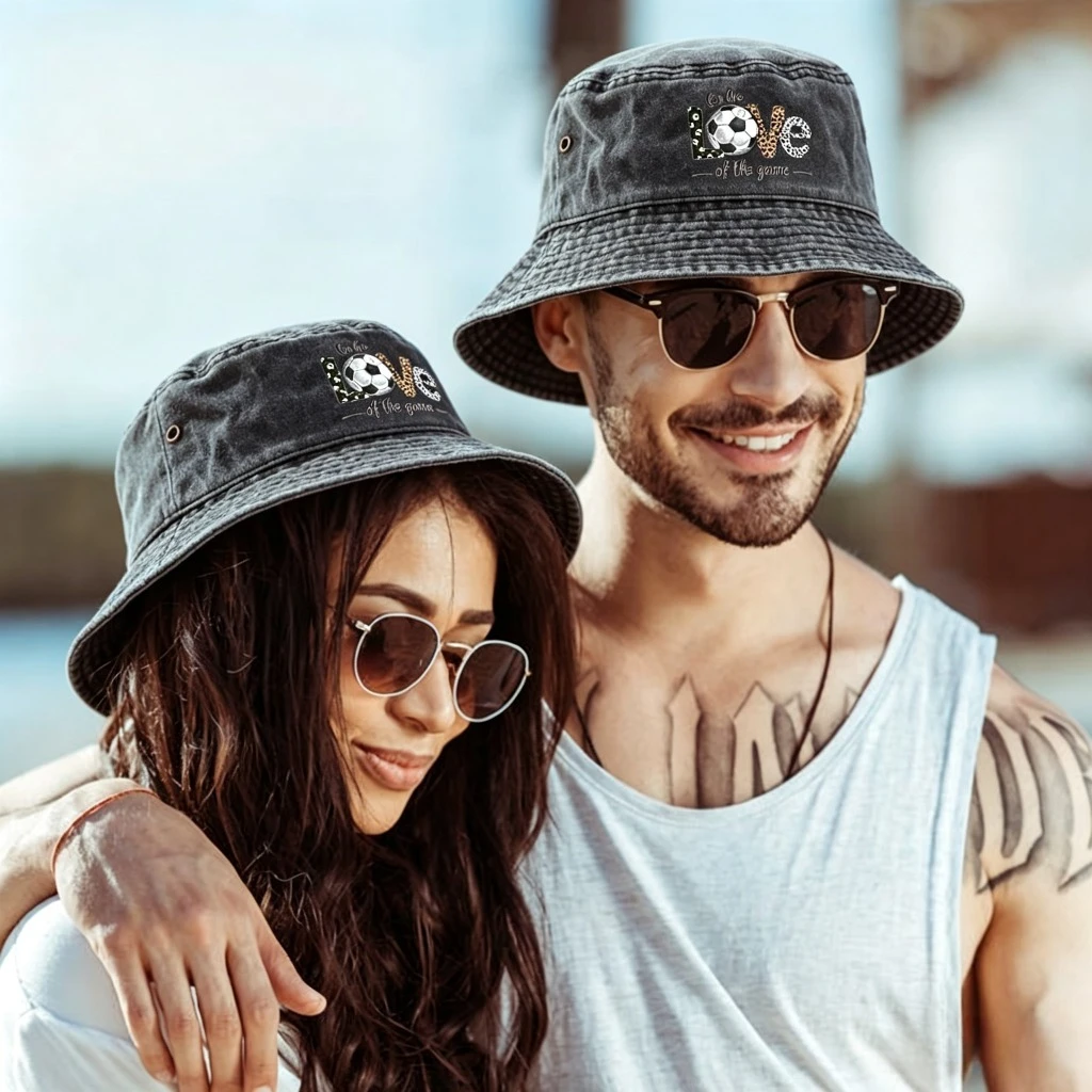 Outdoor Camping Decor Ideas - サッカーボールと文字プリントが付いたユニセックスバケットハット、日常着、夏のアウトドア旅行、キャンプ、パーティーに最適です。 アイデア