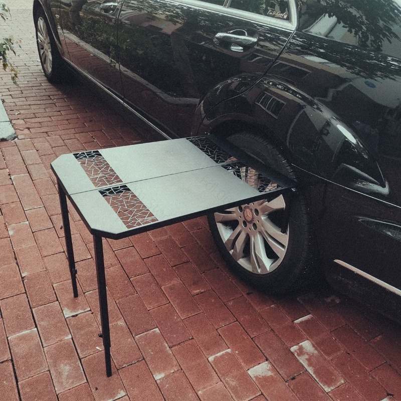 車中泊グリルタイヤメタル折りたたみ式ポータブル屋外バーベキュ - Camp Table Folding のレビューと価格